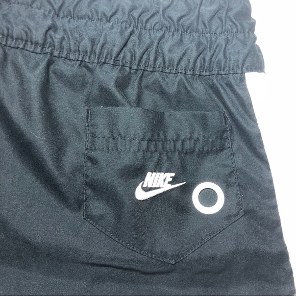 (NIKE) shorts - Picture 4 of 4